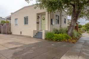 Exterior of Bay Area Cozy Stays home in Berkeley, CA — book direct